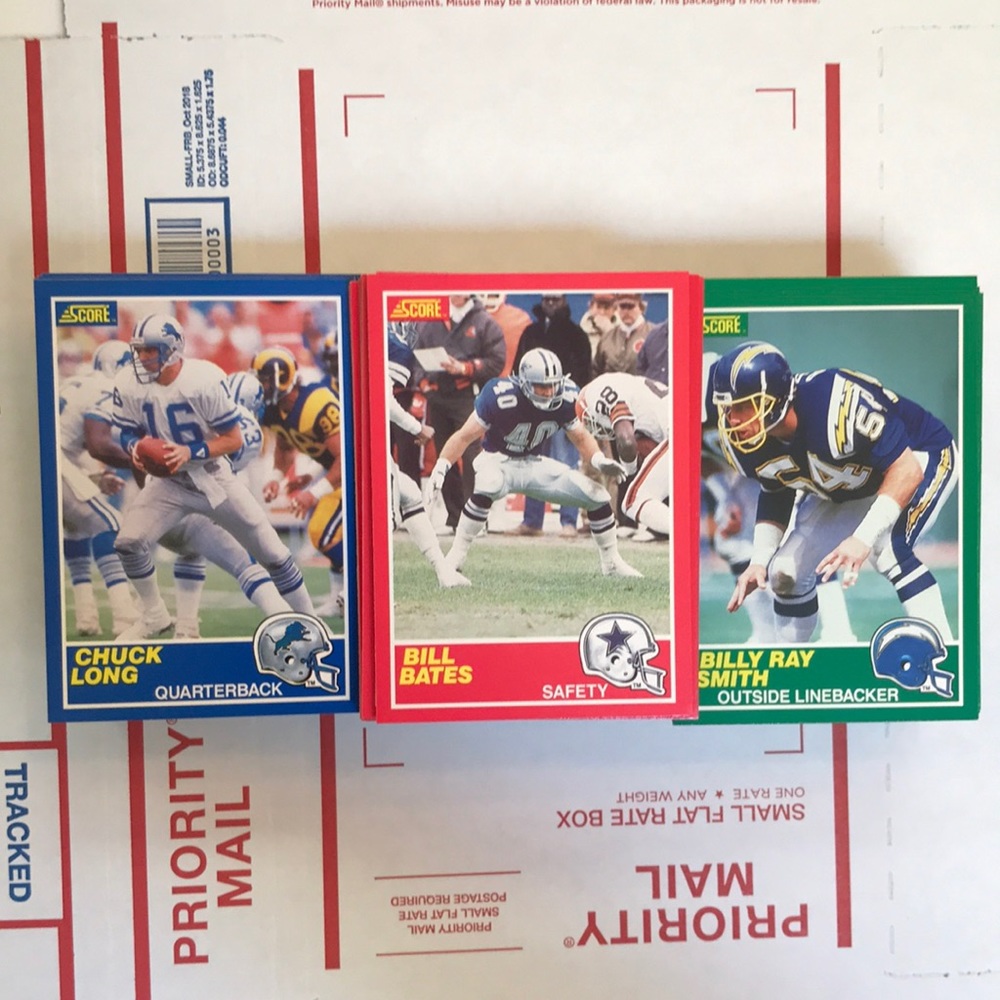 1989 Score Football cards - 277 card lot